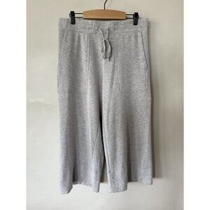 Quince Sweatpants Medium M Gray Wide Leg Capri Soft Minimal Modern City Comfort